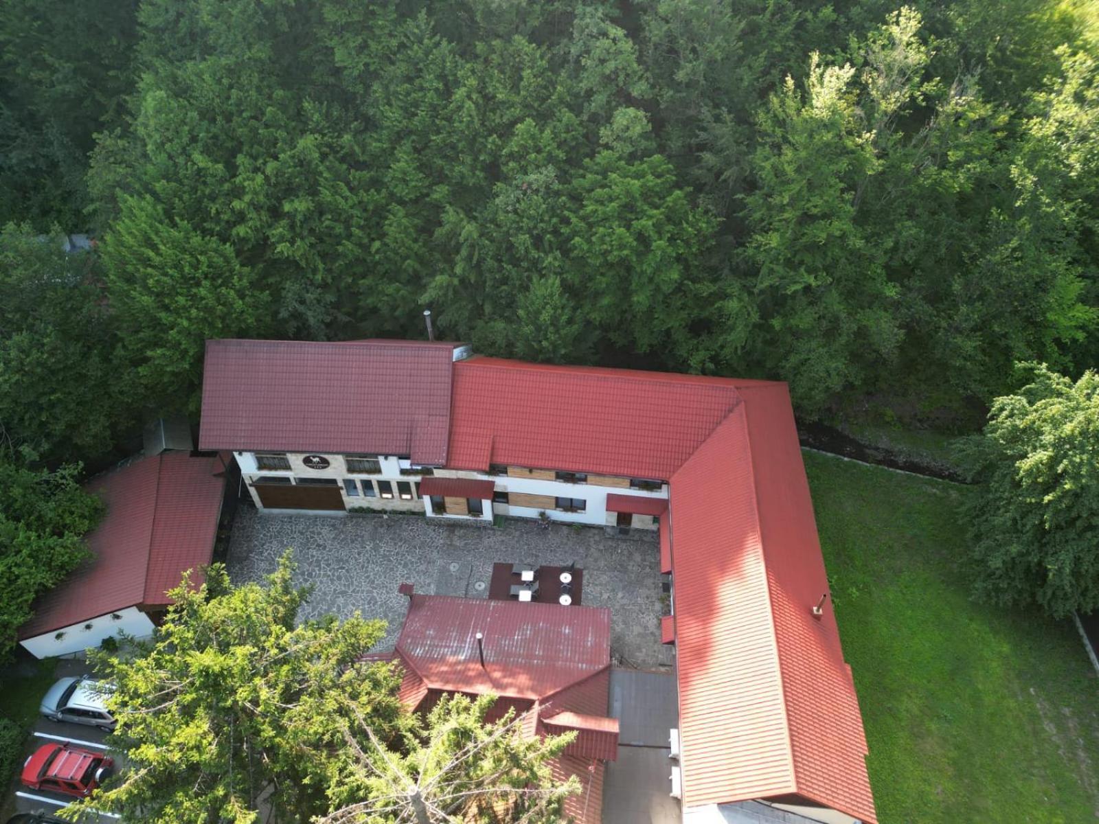 Complex Turistic Caprioara Hotel Baia Mare Exterior photo